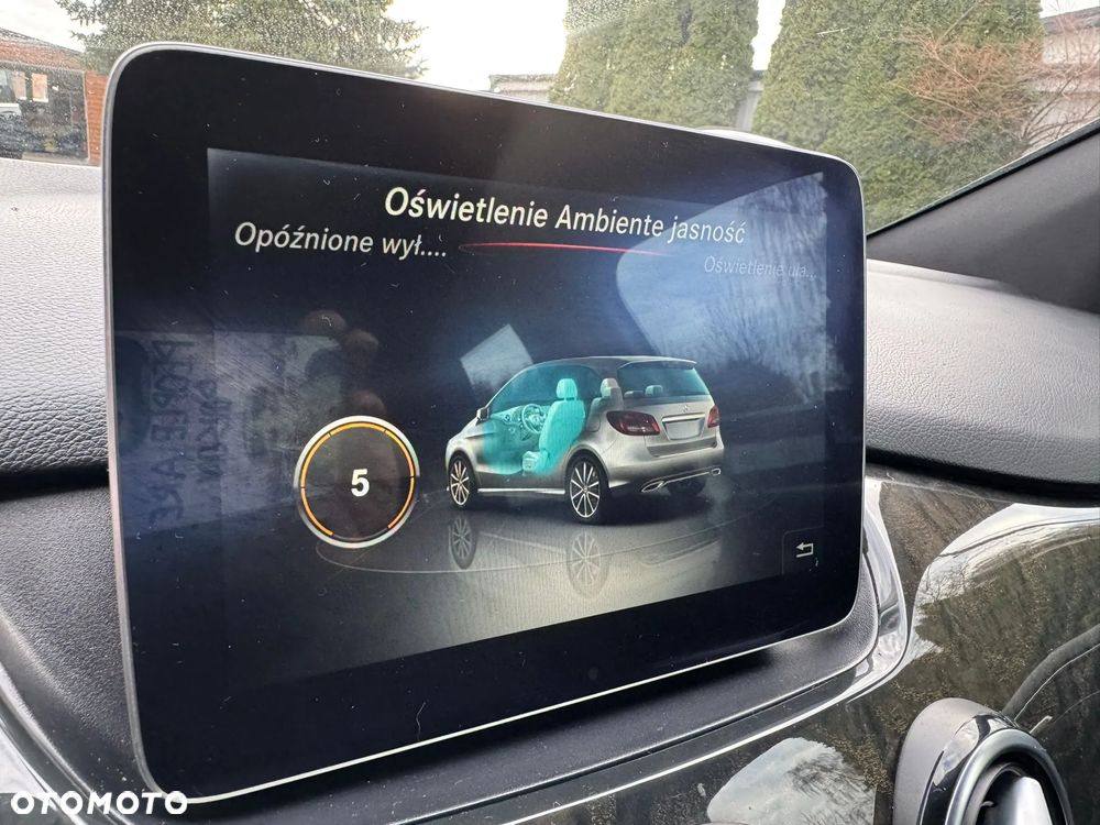 Mercedes-Benz Klasa B 250 4Matic 7G-DCT UrbanStyle Edition - 13