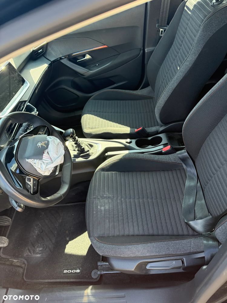 Peugeot 2008 PureTech 100 Active - 11