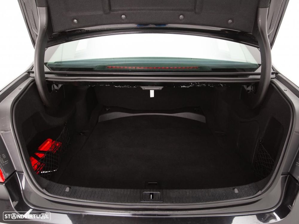 Mercedes-Benz E 250 - 11