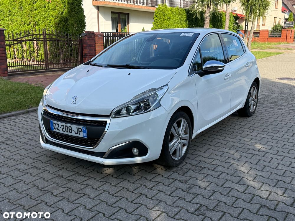 Peugeot 208 1.6 BlueHDi Allure S&S - 1