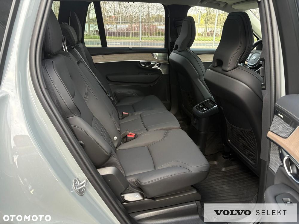 Volvo XC 90 - 22