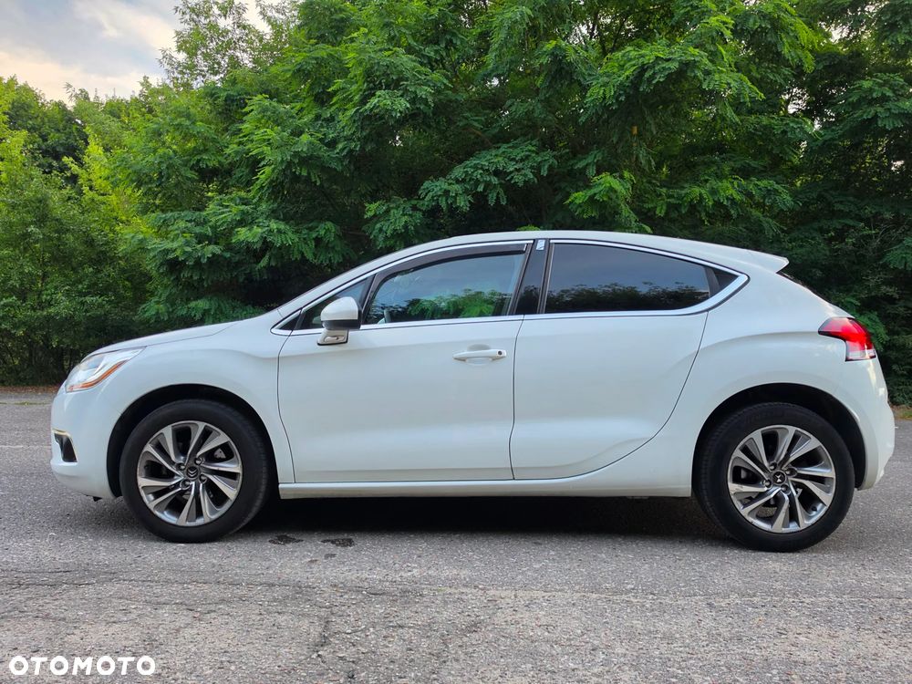 Citroën DS4 e-HDi 115 Chic - 9