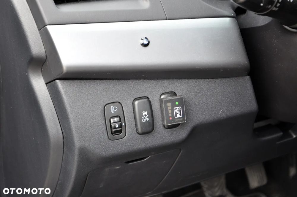 Mitsubishi Lancer 1.8 Inform LPG - 19