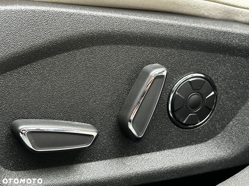 Ford Mondeo Vignale 2.0 EcoBoost - 18