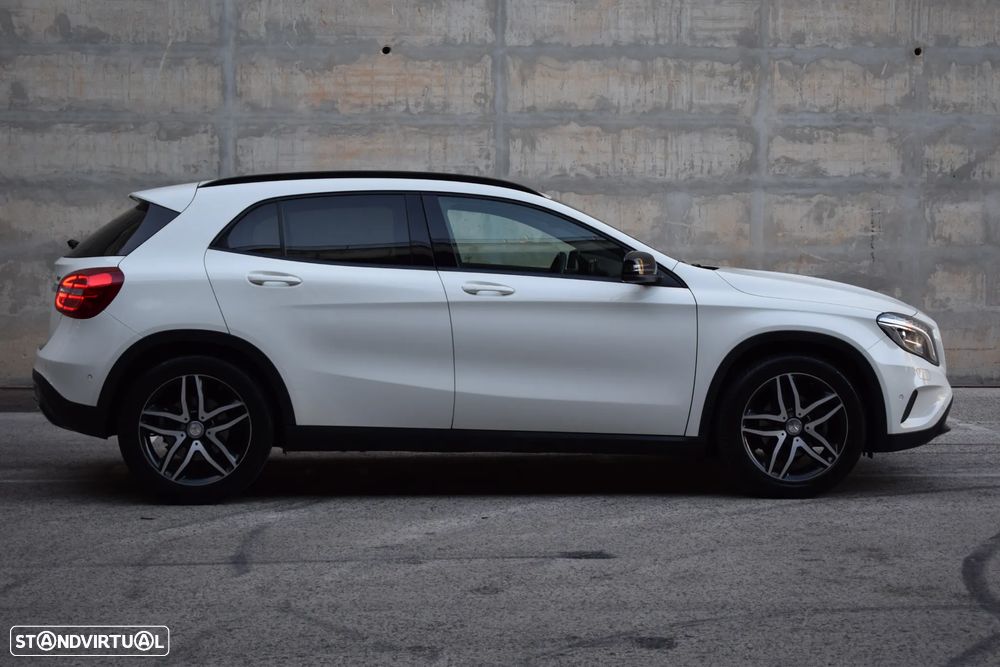 Mercedes-Benz GLA 180 CDI Urban - 36