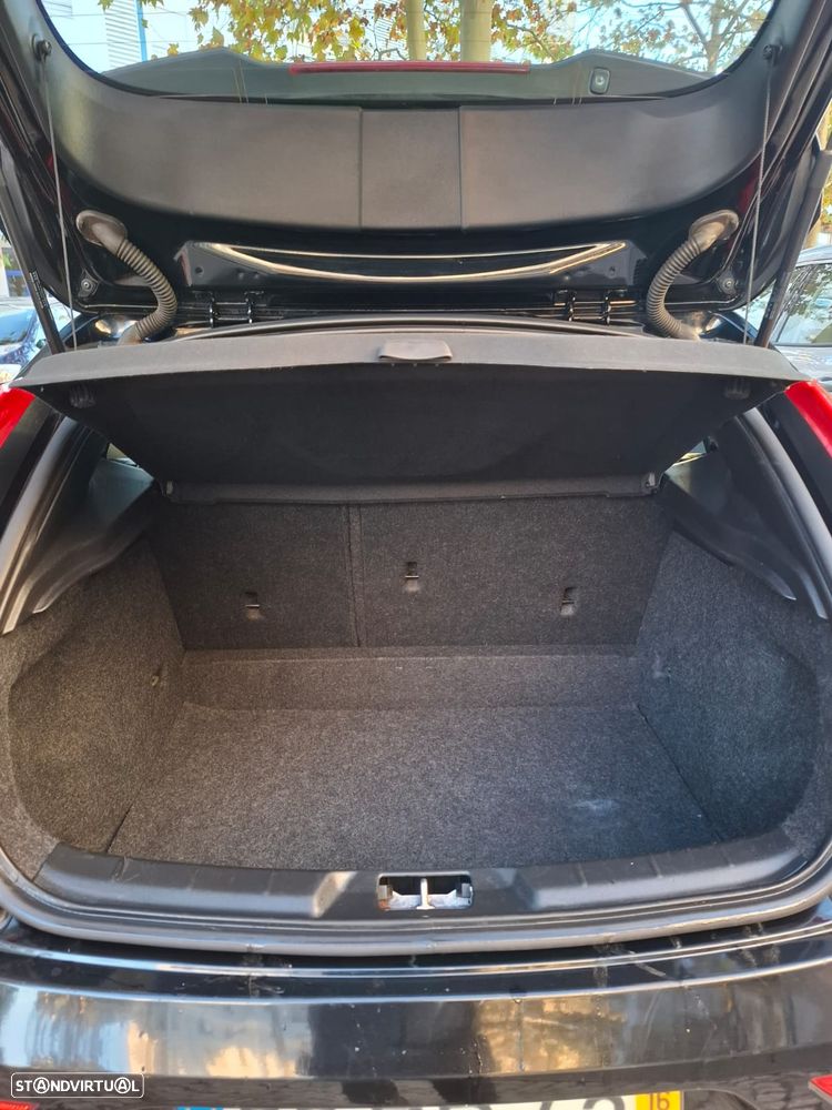 Volvo V40 - 9