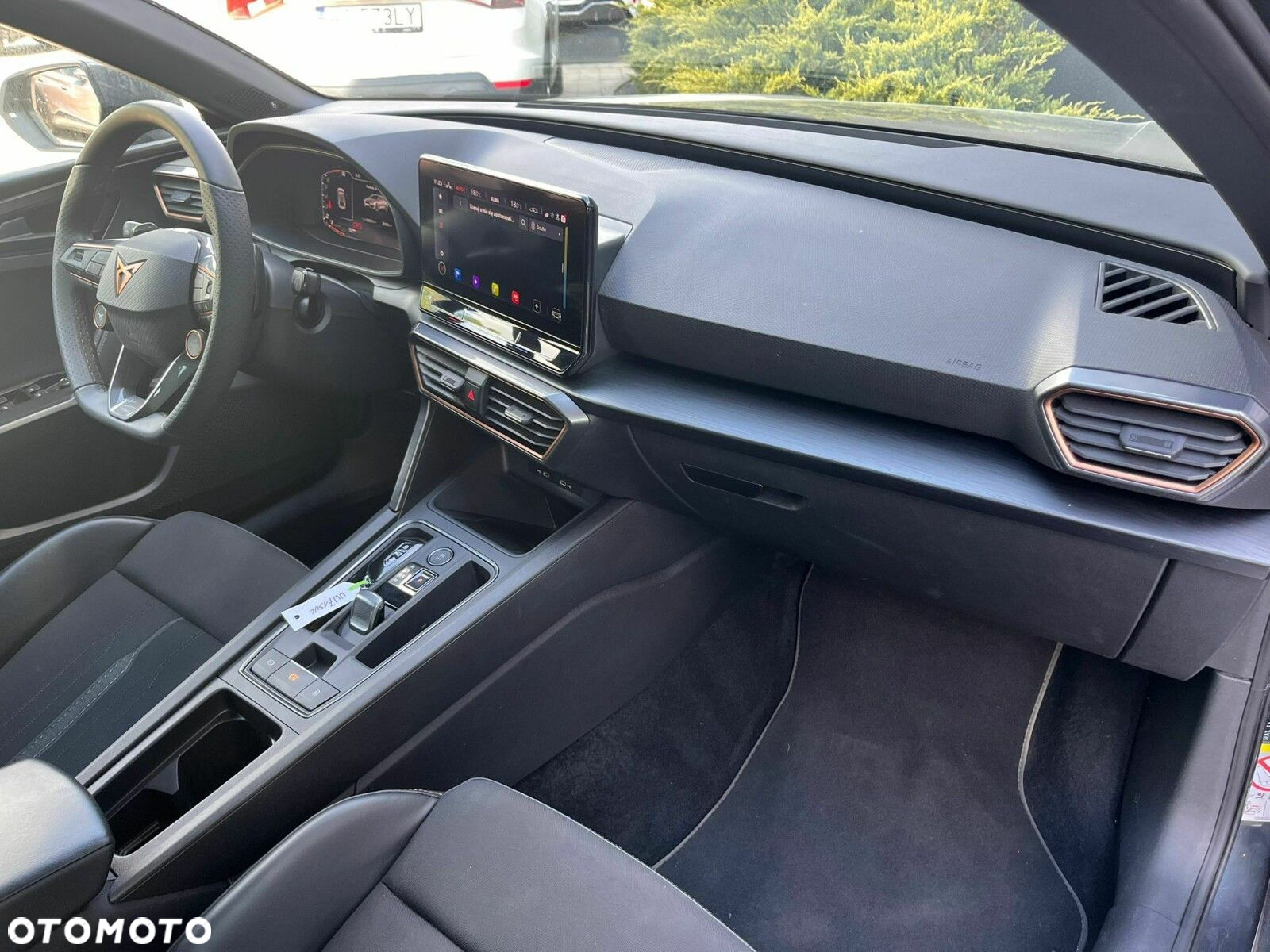 Cupra Leon 2.0 TSI 4Drive VZ DSG - 33