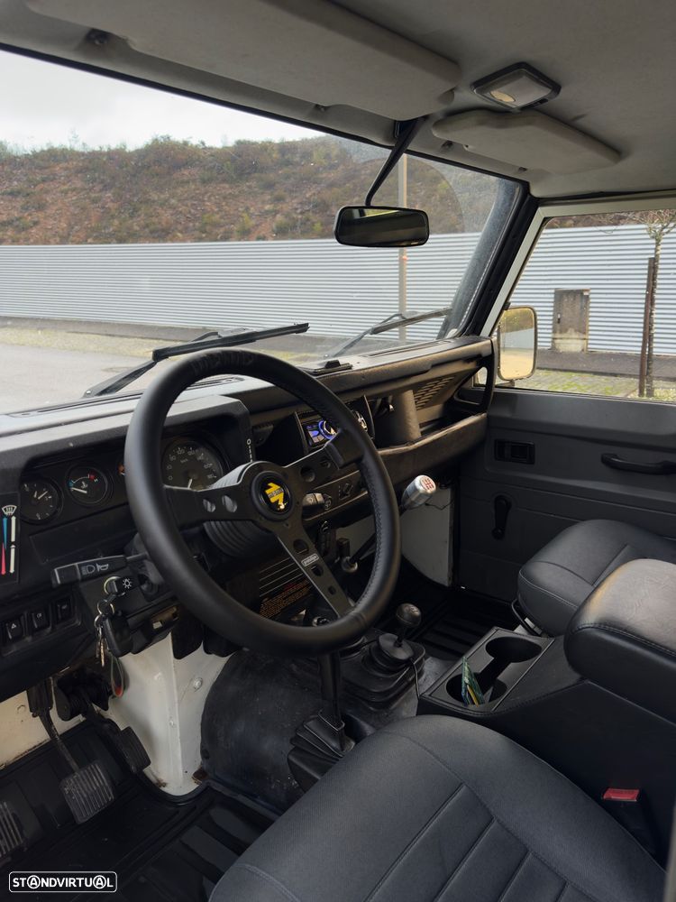 Land Rover Defender 90 2.5 TD5 Metal Top - 5