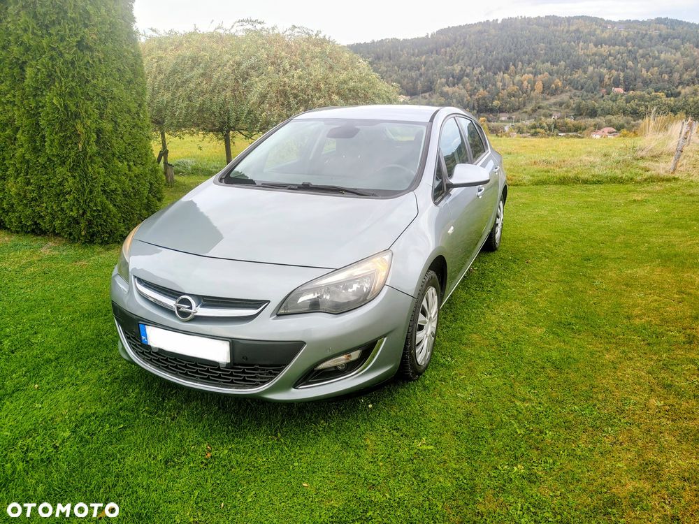 Opel Astra 1.4 Turbo - 10