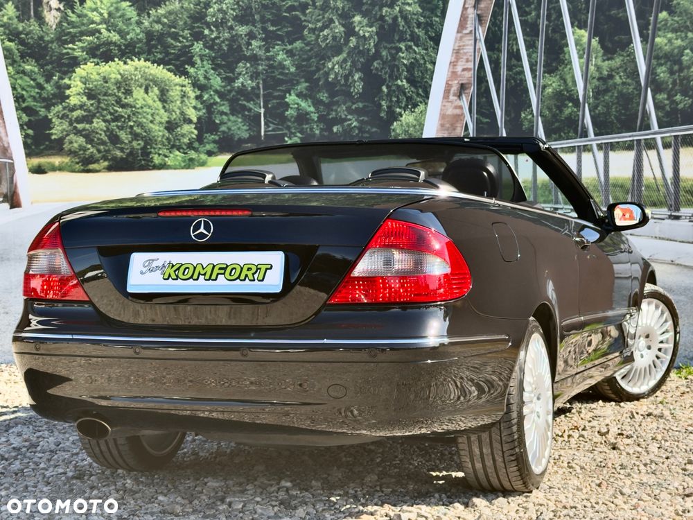 Mercedes-Benz CLK - 11