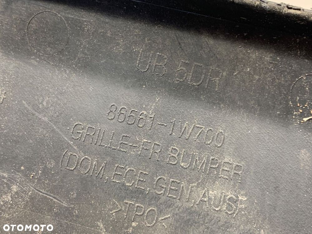 KRATKA ZDERZAKA PRZÓD ŚRODKOWA  KIA RIO III (UB) 2011 - 2017 1.2 CVVT 62 kW [84 KM] benzyna 2014 - - 4