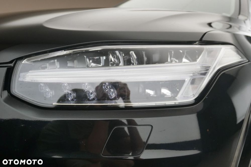 Volvo XC 90 - 13