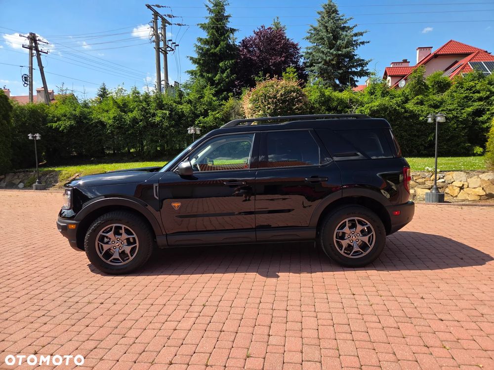 Ford Bronco - 6