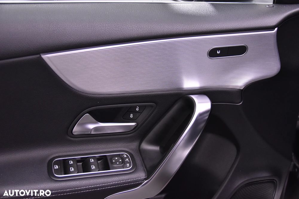 Mercedes-Benz A - 14