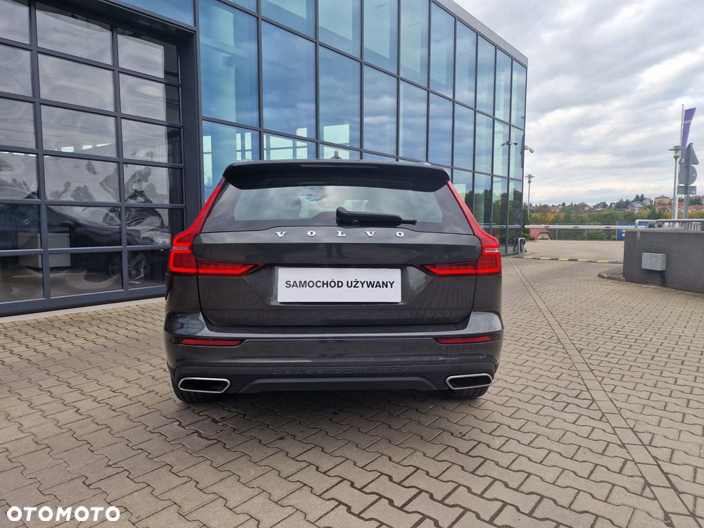 Volvo V60 Cross Country - 5