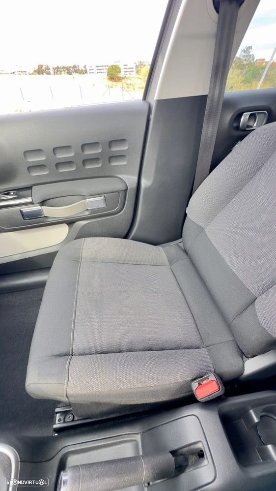 Citroën C3 1.2 PureTech Shine Pack - 26