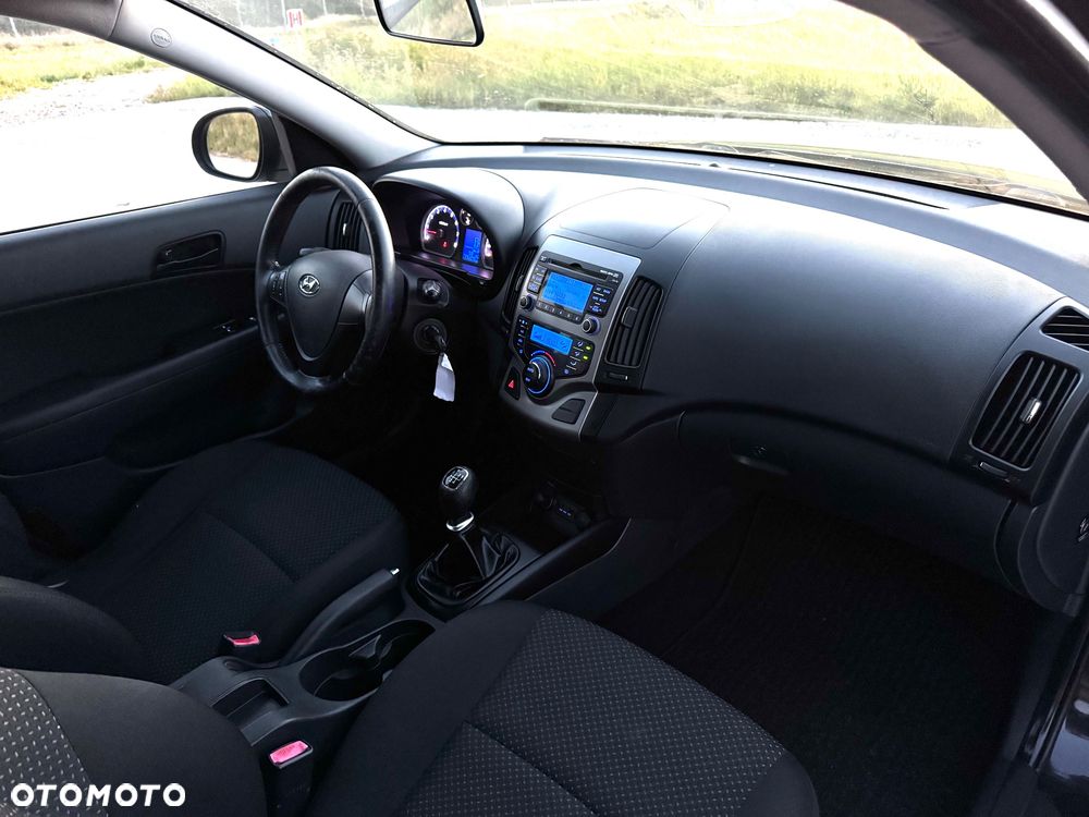 Hyundai i30 1.4 Blue Comfort - 25