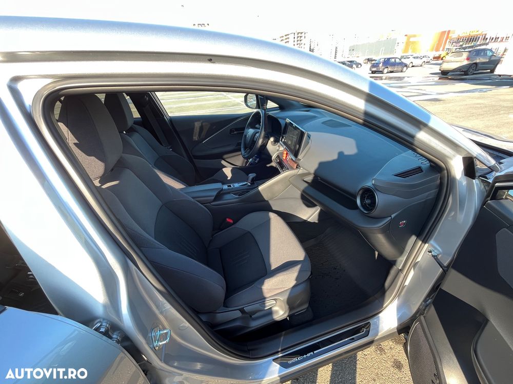 Toyota C-HR 2.0 HEV 197 CP 4x2 CVT Premiere Edition - 10