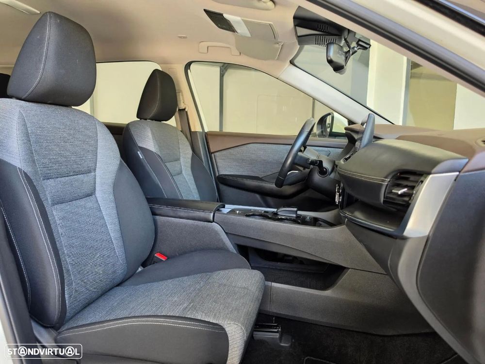 Nissan X-Trail - 25