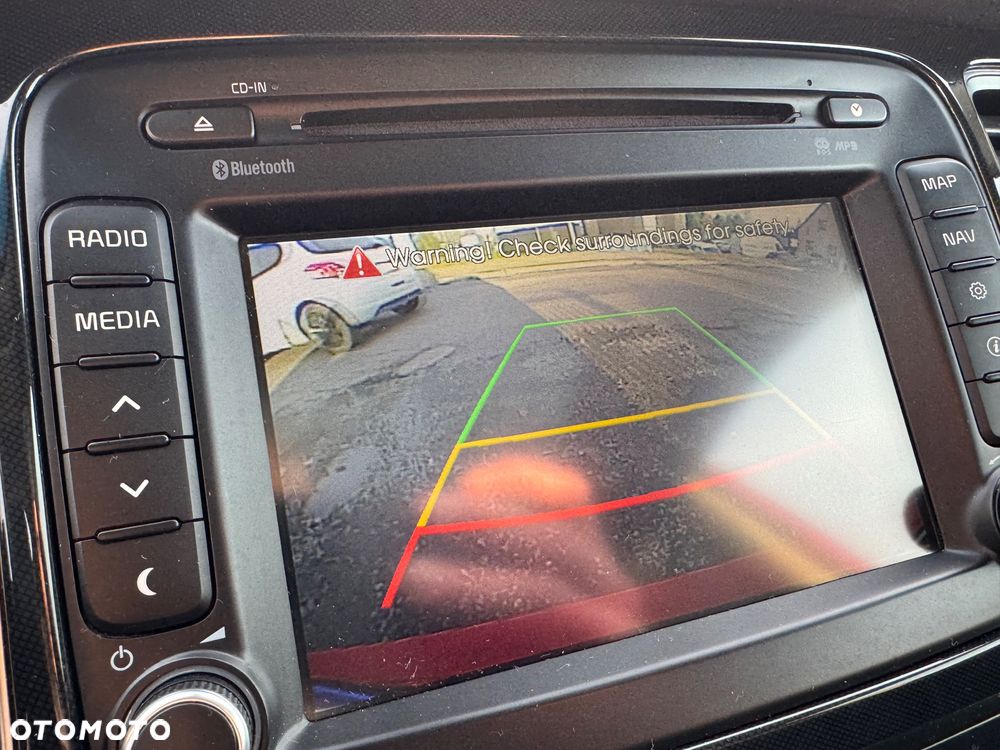 Kia Carens 2.0 GDI L - 36