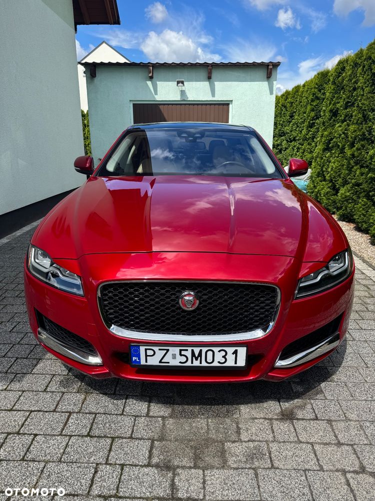 Jaguar XF 3.0 V6 S - 3