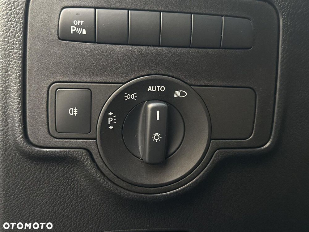 Mercedes-Benz Vito Tourer - 26