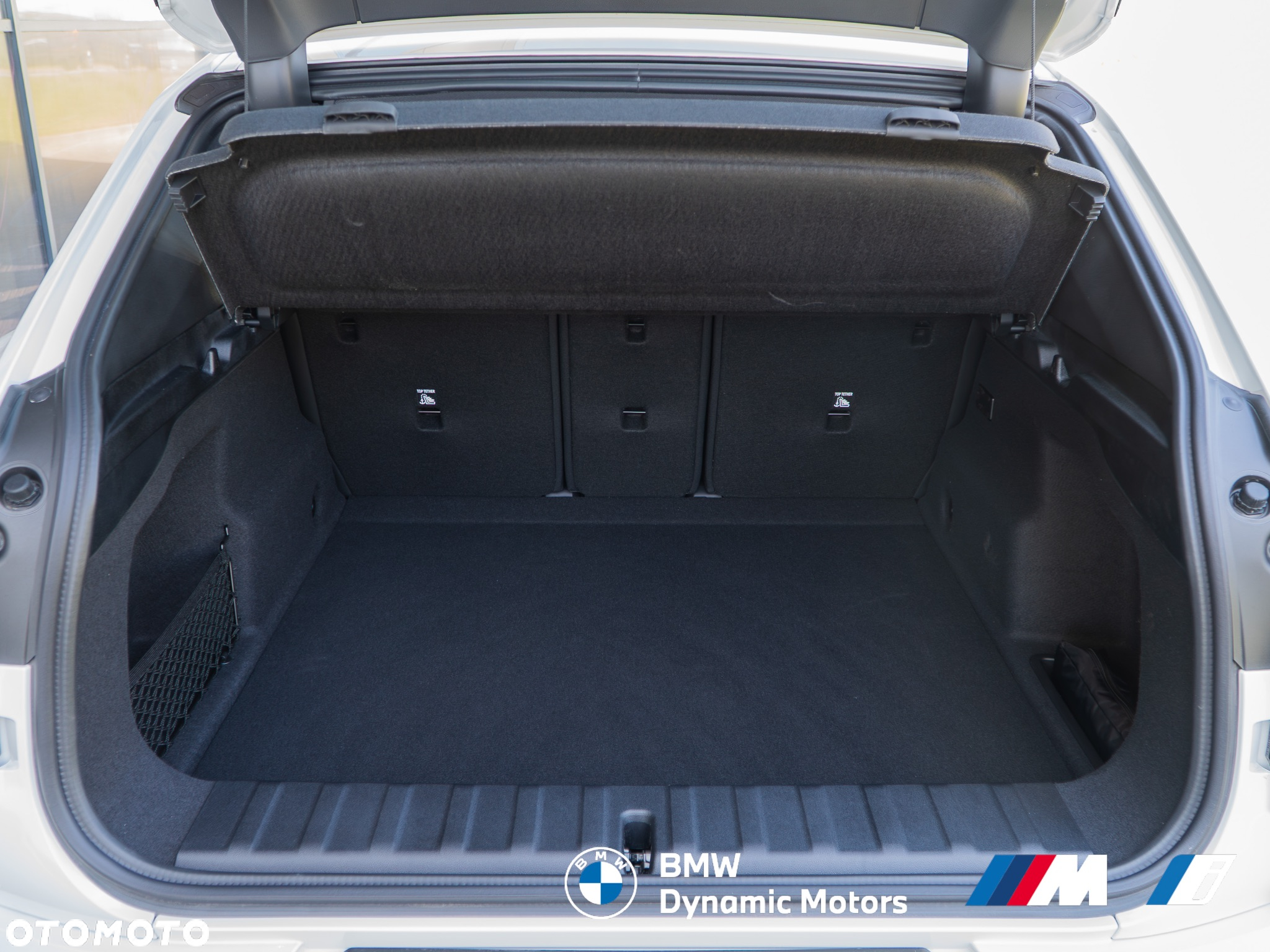 BMW iX2 - 13