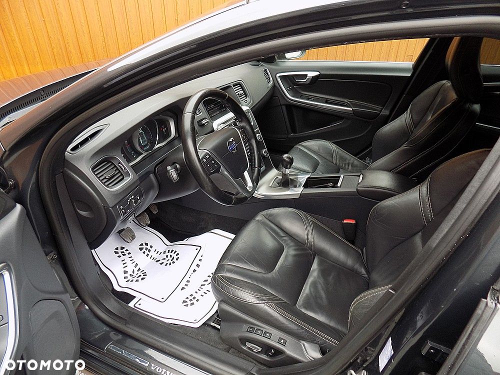 Volvo V60 Cross Country D3 Kinetic - 5