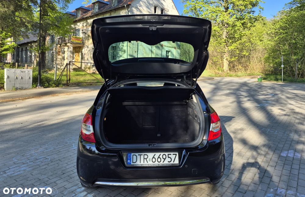 Citroën C4 e-HDi 115 Exclusive - 8