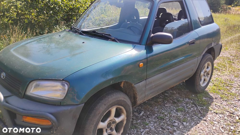 Toyota RAV4 - 8