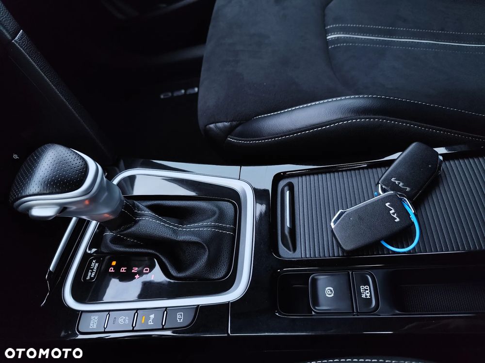 Kia Ceed 1.6 CRDi mHEV GT-Line DCT - 24