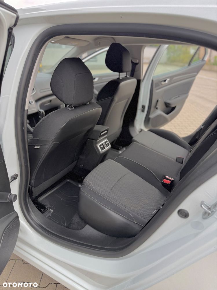 Renault Megane 1.2 Energy TCe Limited - 24