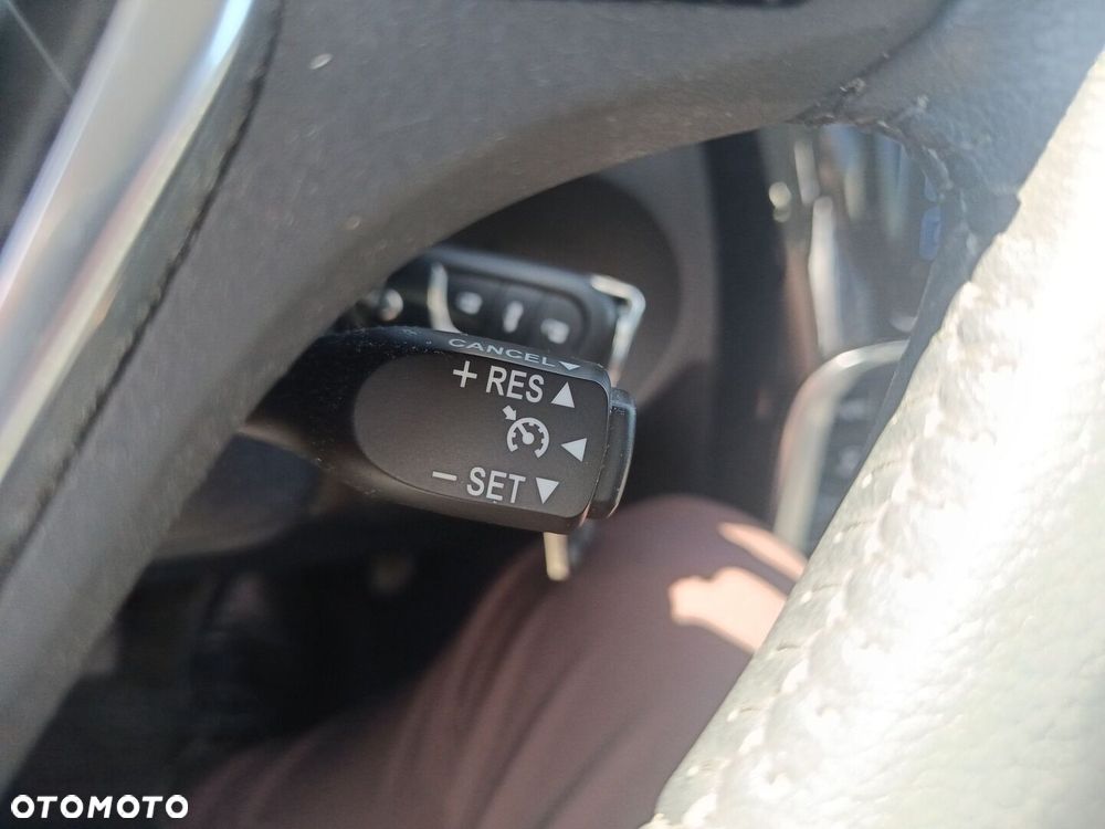Toyota Corolla - 24
