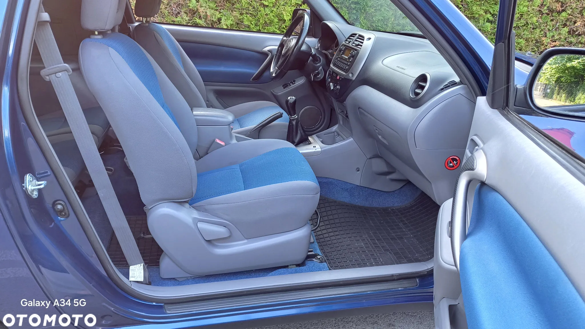 Toyota RAV4 1.8 VVT-i 4x2 - 5