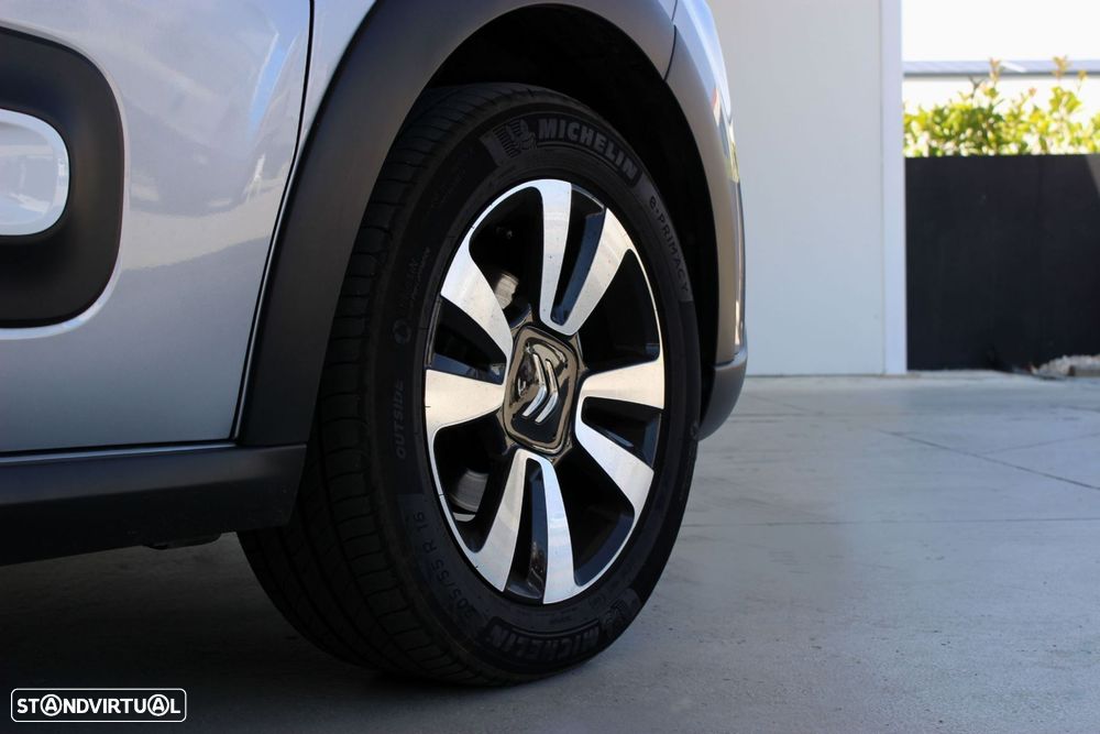 Citroën C3 1.2 PureTech Shine EAT6 - 12