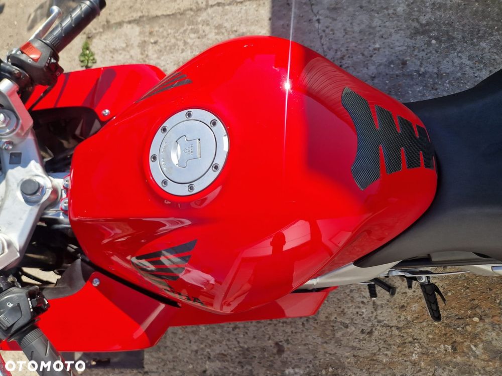 Honda VFR - 33