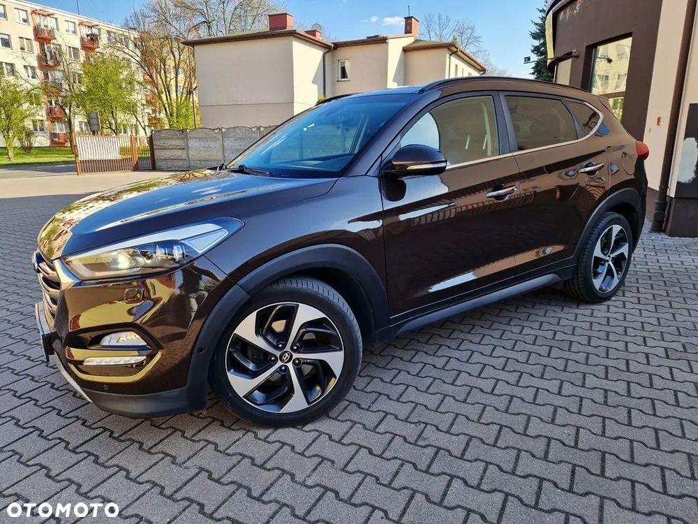 Hyundai Tucson 2.0 CRDi 4WD Automatik Intro Edition - 2