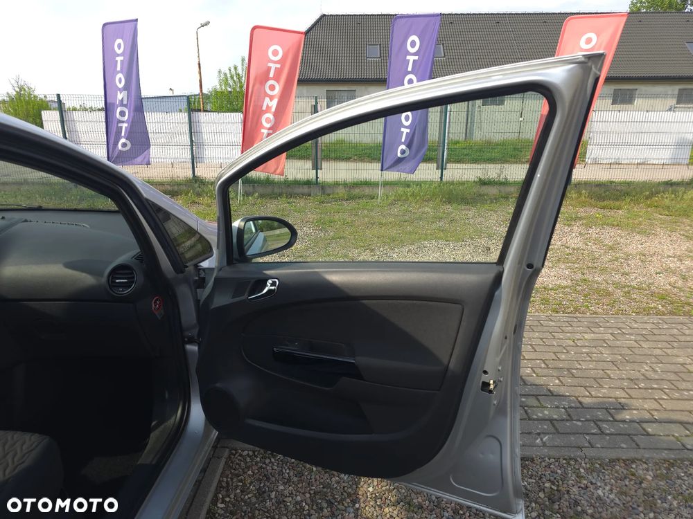 Opel Corsa 1.4 16V Edition - 13