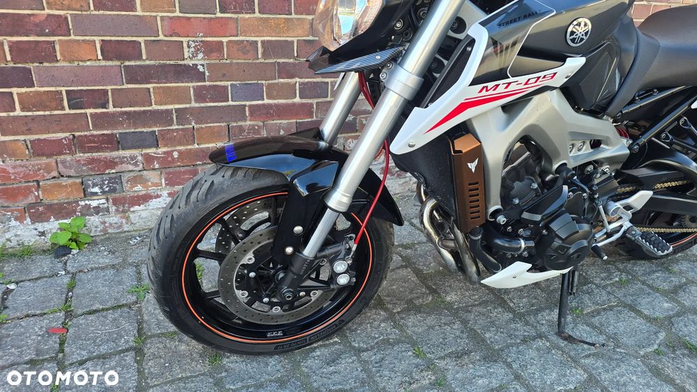 Yamaha MT - 5