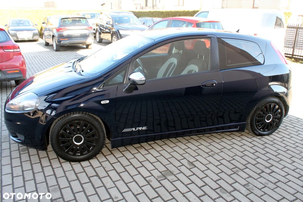 Fiat Punto 1.4 16V Dynamic - 8