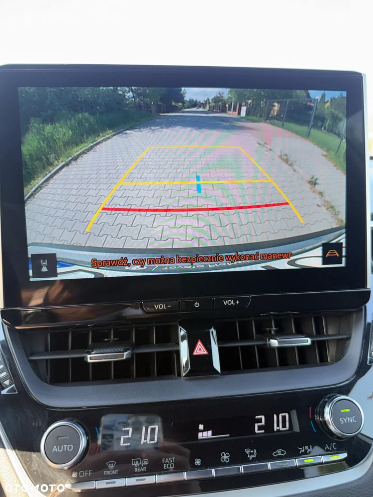 Toyota Corolla Cross 2.0 Hybrid Style AWD - 18