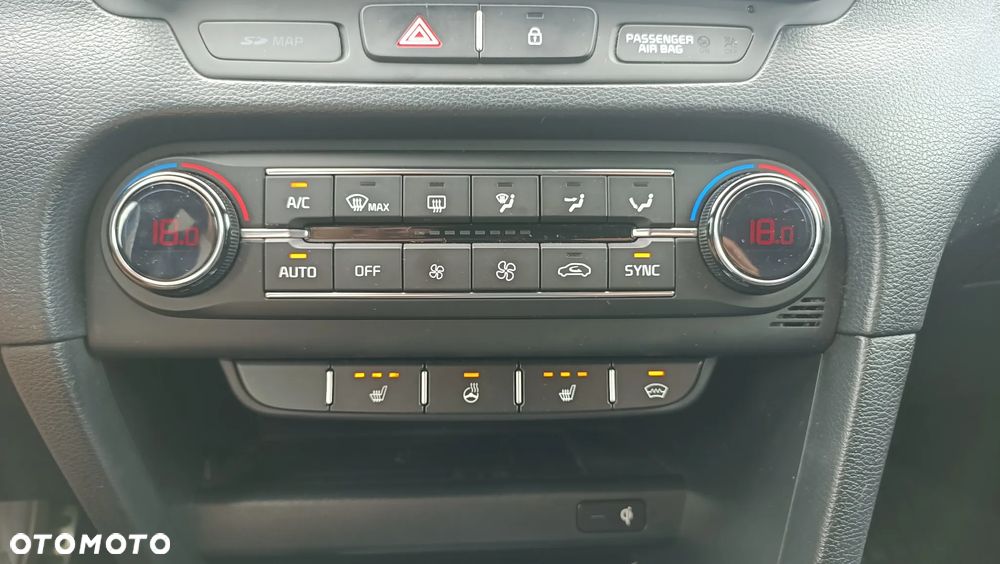 Kia Ceed 1.4 T-GDI L Business Line Plus DCT - 21