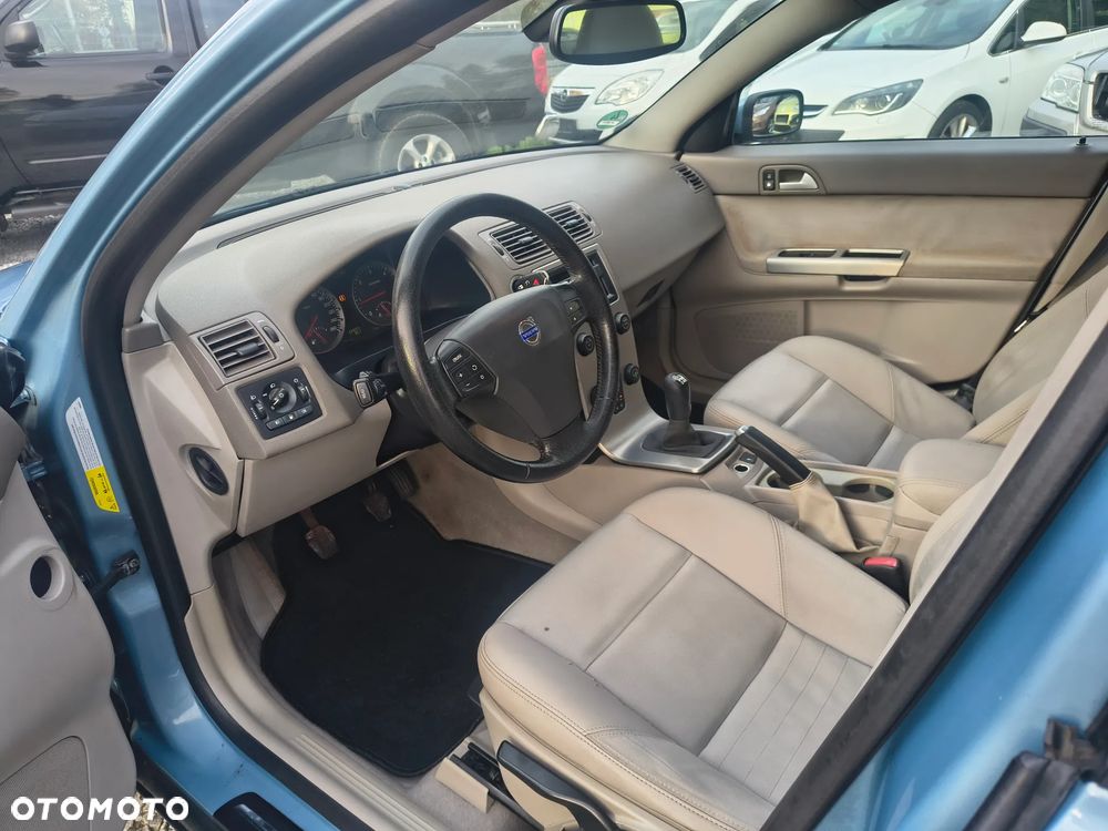 Volvo V50 1.6D DPF Kinetic - 12