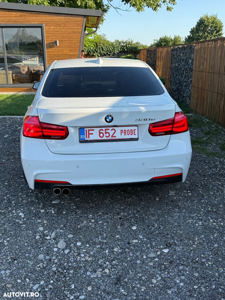 BMW Seria 3 330e iPerformance AT M Sport - 11