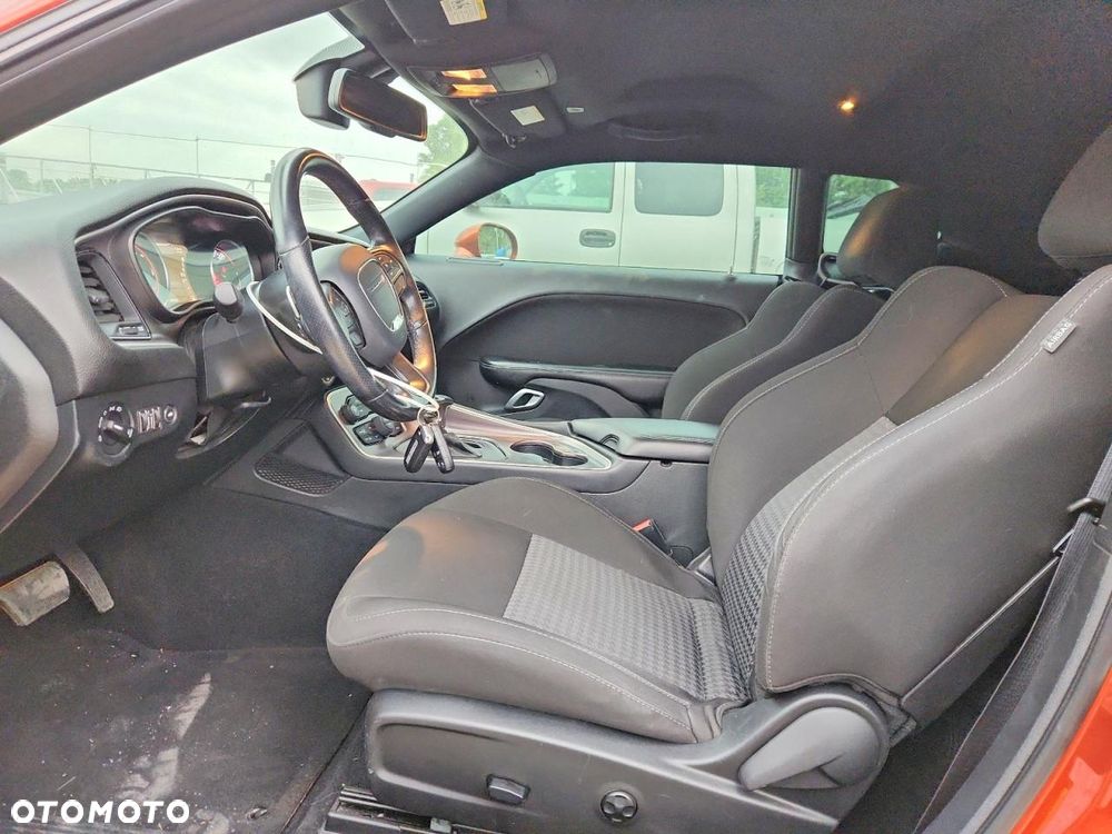 Dodge Challenger 3.6 GT AWD - 8
