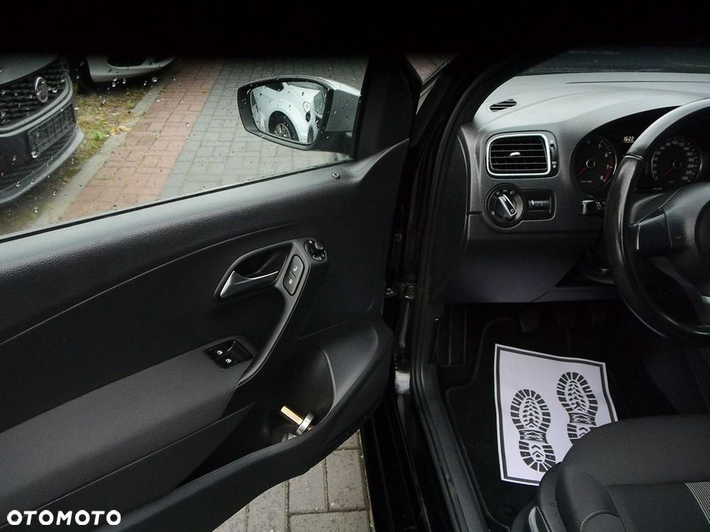 Volkswagen Polo 1.2 Comfortline - 35