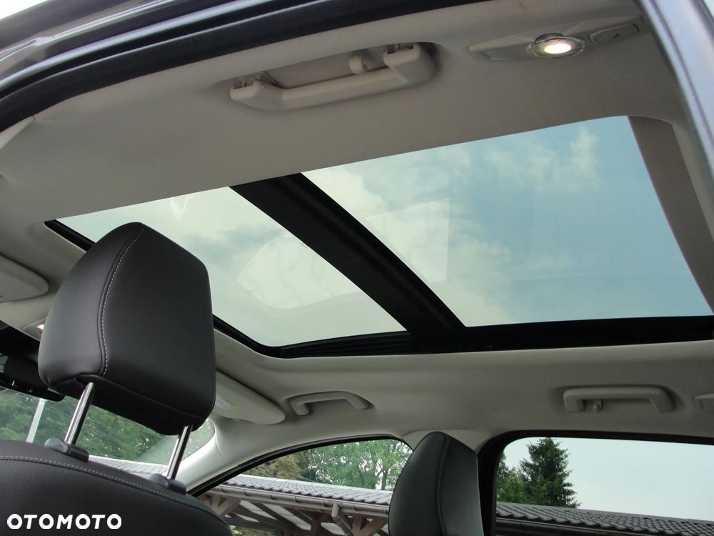 Ford Kuga 2.0 TDCi 2x4 ST-Line - 15