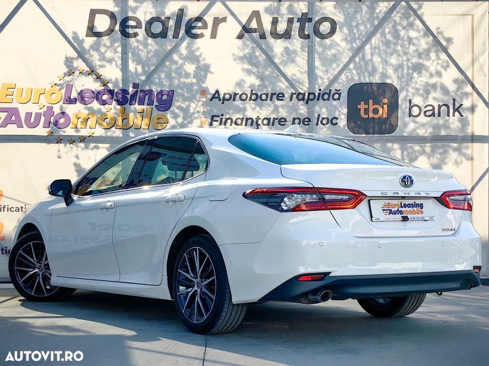 Toyota Camry 2.5 Dynamic - 14
