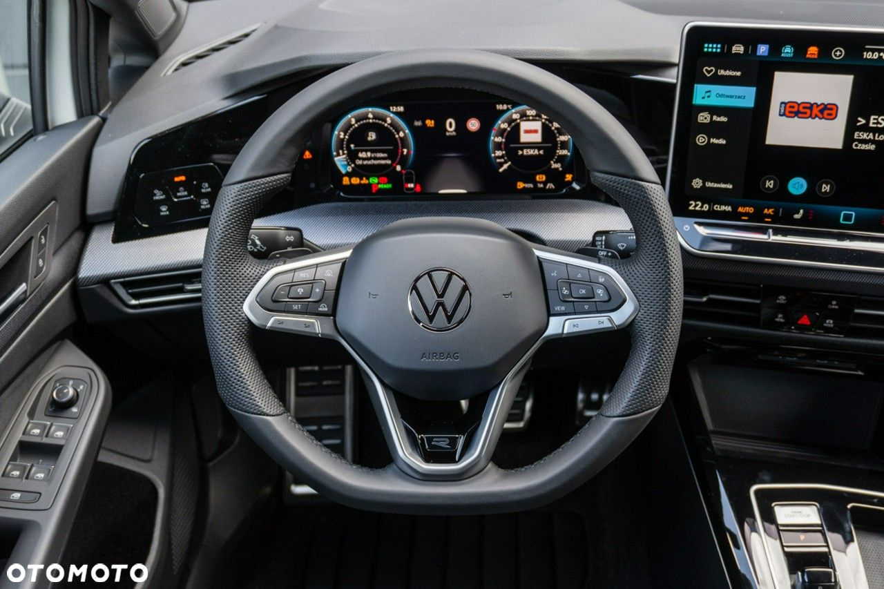 Volkswagen Golf - 16