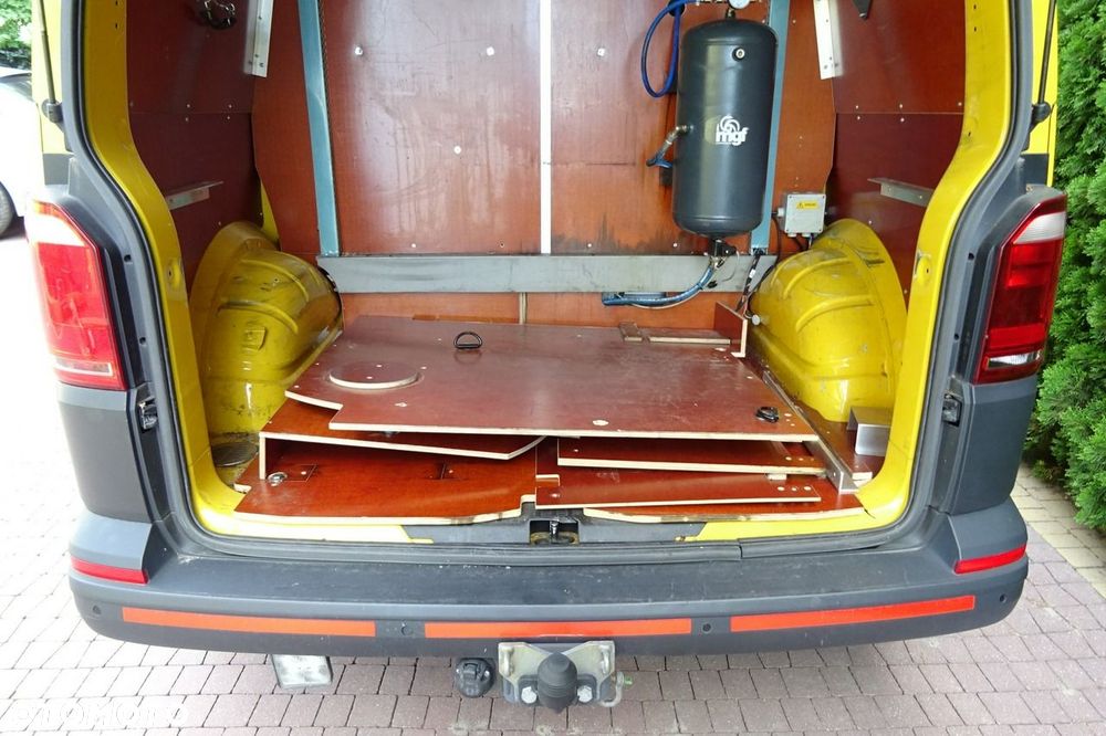 Volkswagen Transporter - 24